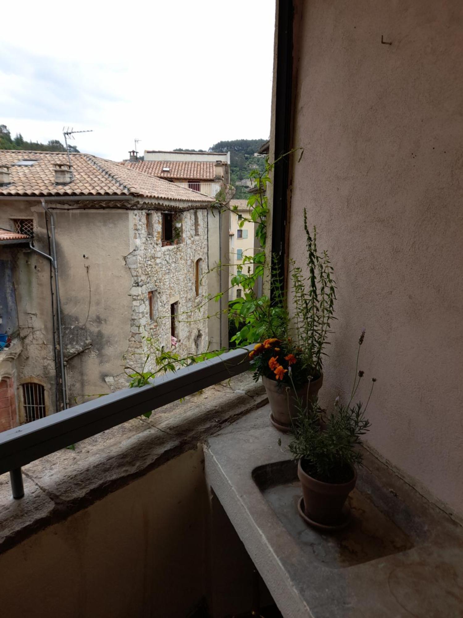 Bed and Breakfast La Tour De Pezene Anduze Habitación foto
