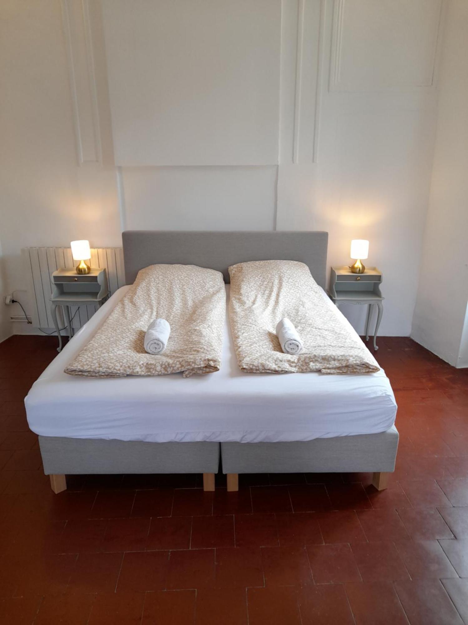 Bed and Breakfast La Tour De Pezene Anduze Habitación foto